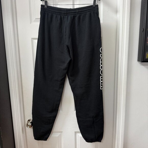 Bad Bunny sweatpants YHLQMDLG Yo Hago Lo Que Me Da La Gana FOL size Large (READ) - Picture 2 of 15